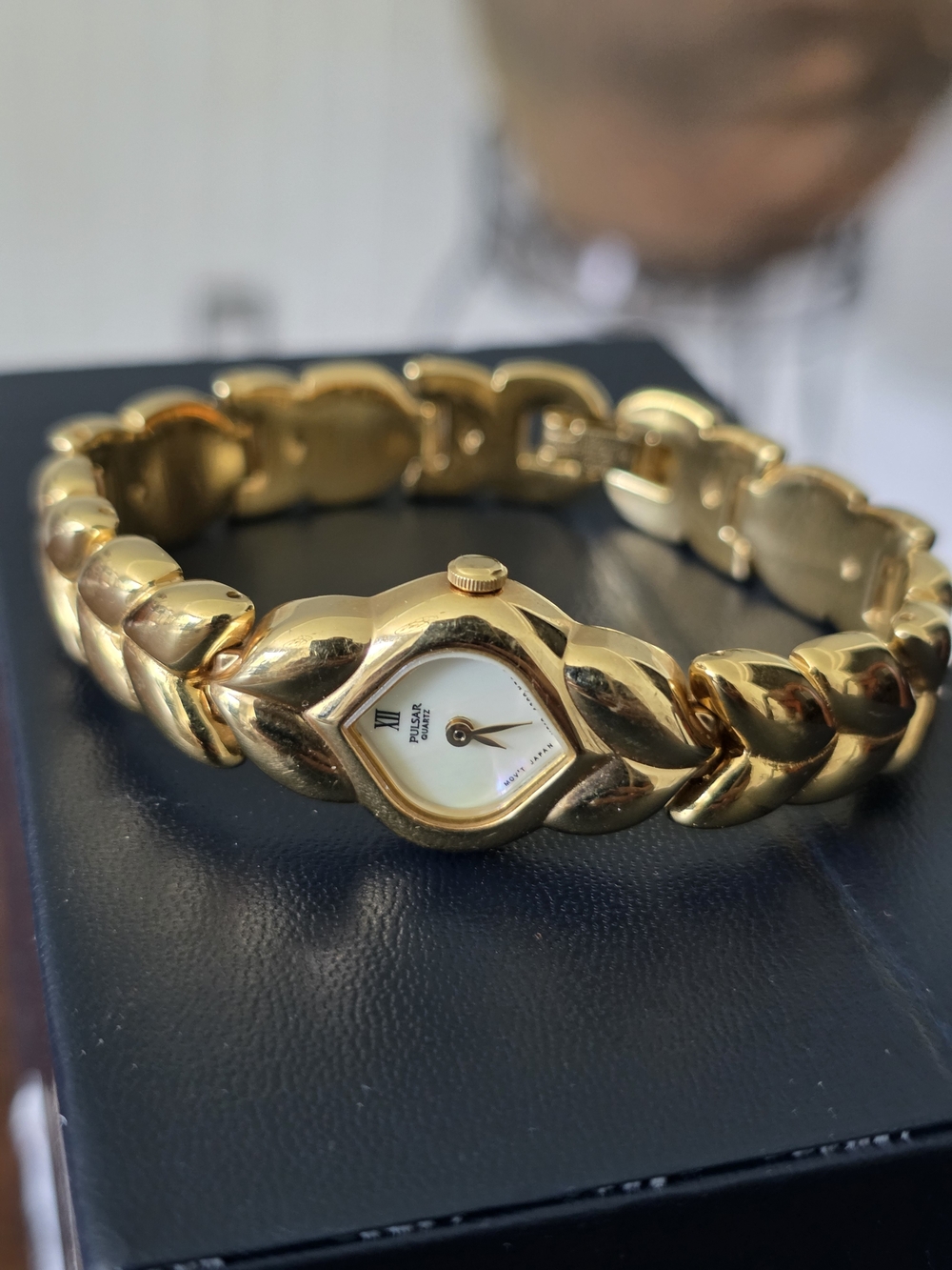 Pulsar V810-6500 Leaf Bracelet Watch